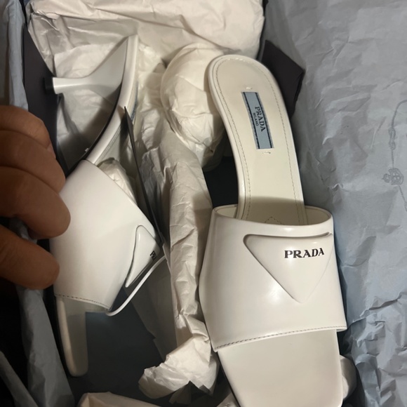 Prada shoes in white - Picture 2 of 3